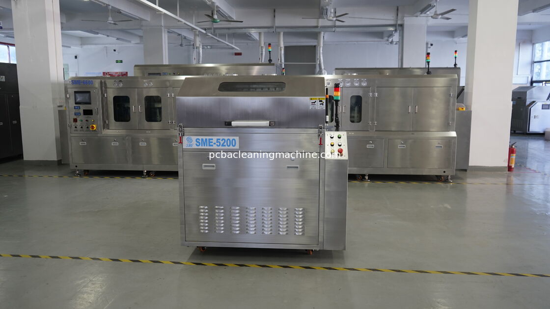 Entfernen Sie die Flecken auf PBCA mit einem chemischen Reinigungsmittel PCB-Reinigungsmaschine SME -5600T PCB-Größe 330x250mm Als maximale Reinigungslösung